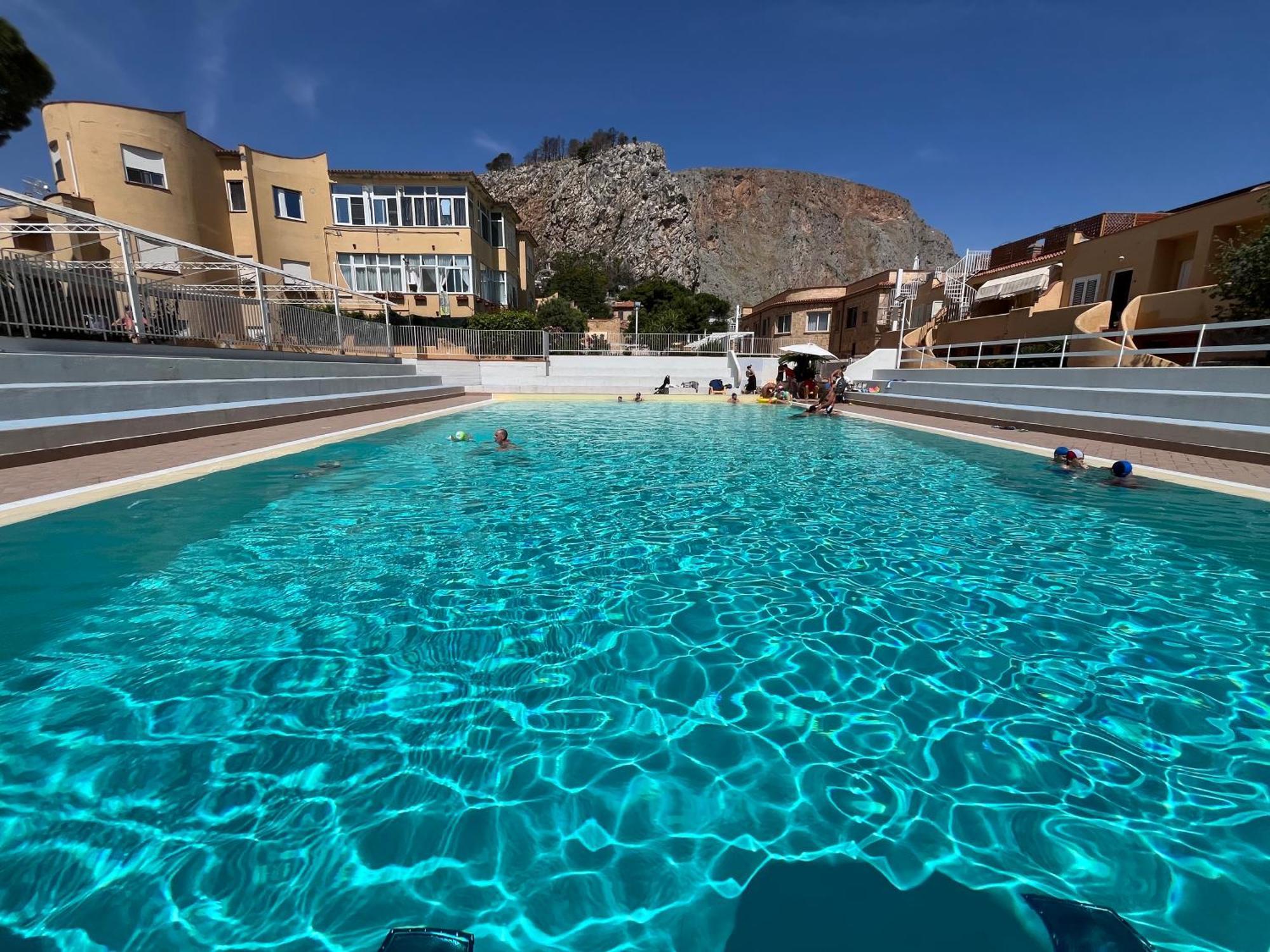 Ashur 163 - Mondello Palermo Exterior photo